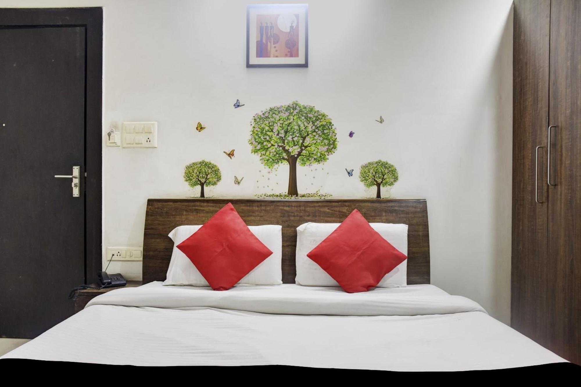 Hotel O Aditya Palace Bhopal Exterior photo