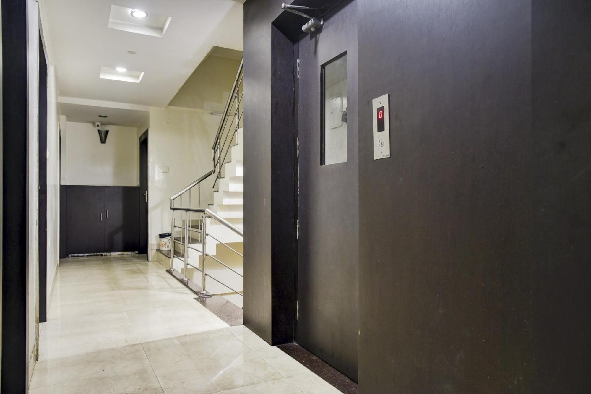 Hotel O Aditya Palace Bhopal Exterior photo