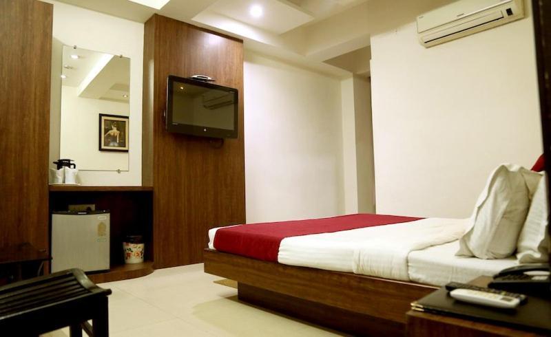 Hotel O Aditya Palace Bhopal Exterior photo
